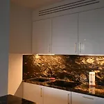 Onyx Modern Tower